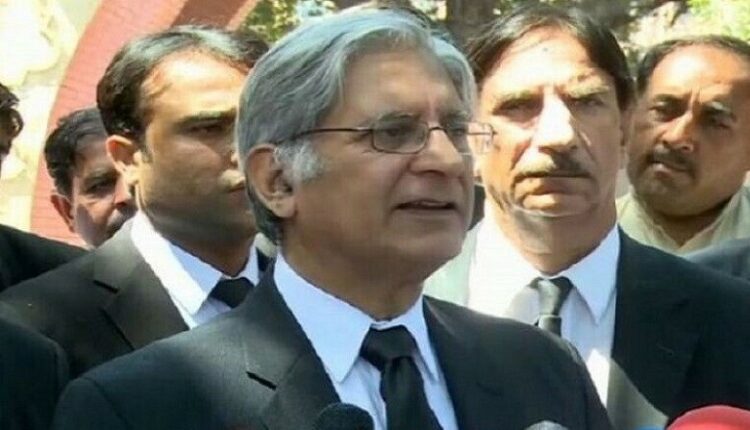 خواجہ آصف،مریم نواز اور شہباز شریف کی خواہش ہے کہ انہیں نااہل کیا جائے، اعتزاز احسن