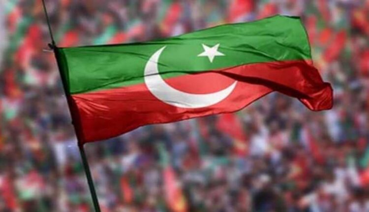 پولیس کا ملک بھر میں کریک ڈاوٴن، درجنوں پی ٹی آئی رہنما و کارکن گرفتار