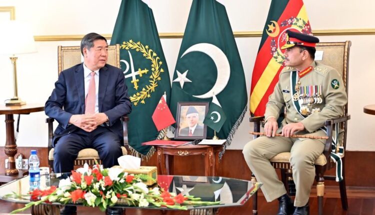 چینی نائب وزیر اعظم ہی لائفنگ نے آرمی چیف جنرل سید عاصم منیر سے ملاقات