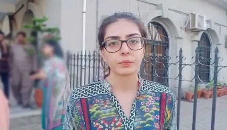قومی اداروں کے خلاف ہرزہ سرائی ، شیریں مزاری کی بیٹی ایمان مزاری گرفتار3