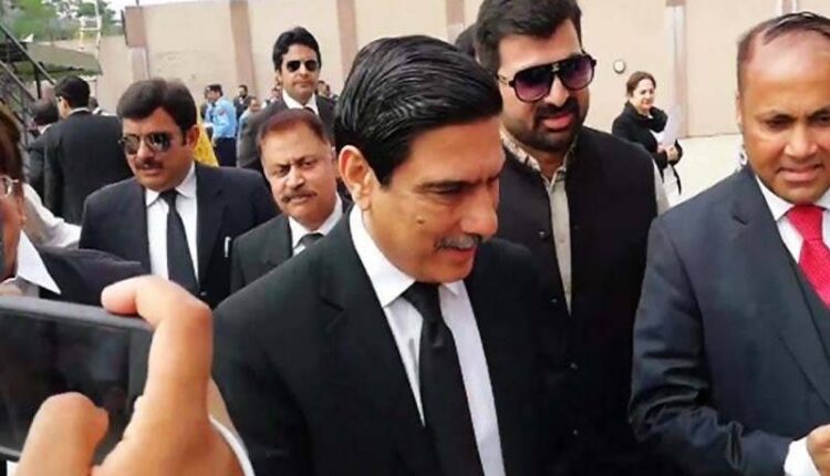 ایڈووکیٹ خواجہ حارث نے عمران خان کا ساتھ چھوڑ دیا