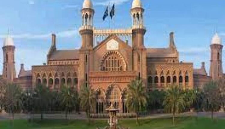چیف جسٹس لاہورہائیکورٹ نے بڑے پیمانے پر ججز کے تبادلے کردیئے