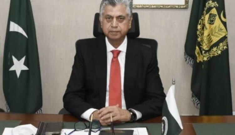 نواز شریف جیل کی دیواریں توڑ کر نہیں،سابق حکومت کی اجازت سے باہر گئے، مرتضیٰ سولنگی