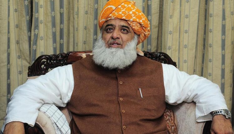 سیاستدان اور جرنیل دونوں زور لگا رہے ہیں لیکن ملک مشکلات سے نہیں نکل رہاِ، مولانا فضل الرحمان