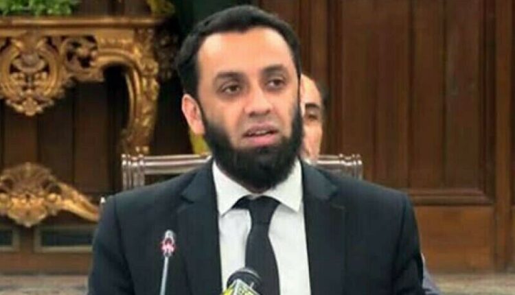 پرویزالہی کے وکلا پولیس افسران کو اپنے ہاتھوں سے سزا دے دیں، عطا تارڑ
