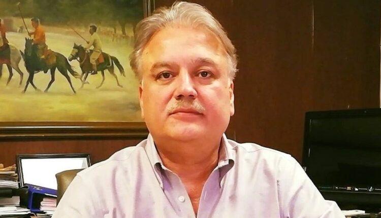 چپ کرکے الیکشن کروائیں جو بھی اکثریت میں آئے اسے سیاسی ماحول دیکر حکومت پکڑا دیں اور اسے حکومت کرنے دیں ۔اگر آپ نے نئے تجربات کئے تو نقصان ہوگا،محسن بیگ