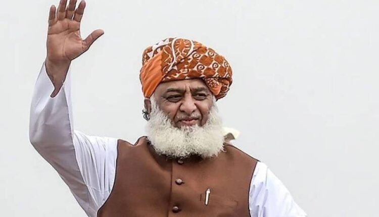 پی ڈی ایم کی حکومت نے اپنی سیاست ریاست پر قربان کر دی ،ملک کو ڈیفالٹ ہونے سے بھی بچایا ہے ،مولانا فضل الرحمن