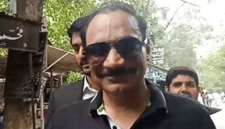 سابق انسپکٹر عابد باکسر دوبارہ گرفتار، 7 روزہ جسمانی ریمانڈ پر پولیس کے حوالے