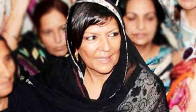 آئینی کردار نبھا نہ سکنے پرچیئرمین پی ٹی آئی صدر عارف علوی سے مایوس ہیں ، علیمہ خان