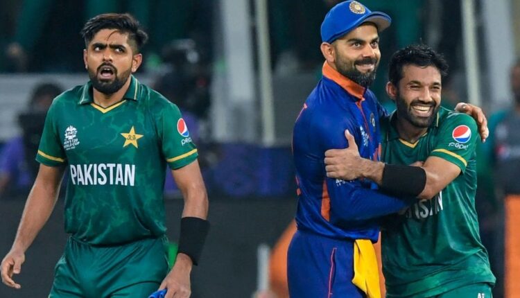 پاکستان کو ورلڈ کپ میں انڈیا کے ہاتھوں بدترین شکست ،روایتی حریف نے سات وکٹوں سے جیت لیا