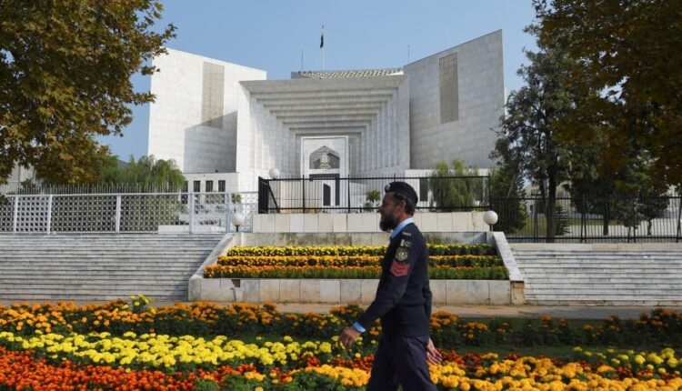 فیض آباد دھرنا نظر ثانی کیس کی سماعت بدھ کو ہوگی