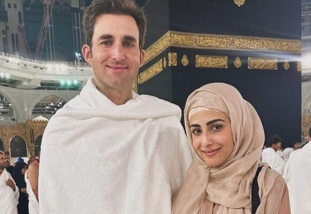 اداکارہ اشنا شاہ نے عمرے کی سعادت حاصل کرلی