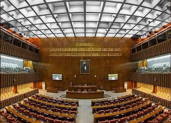 عام انتخابات کو 8 فرروی کی بجائے موزوں تاریخ تک ملتوی کیا جائے، سینیٹ میں ایک اور قرارداد جمع