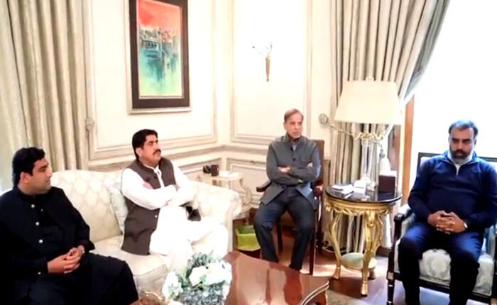 شہباز شریف سے پانچ آزاد امیدواروں کی ملاقات ،ن لیگ میں شمولیت کا اعلان