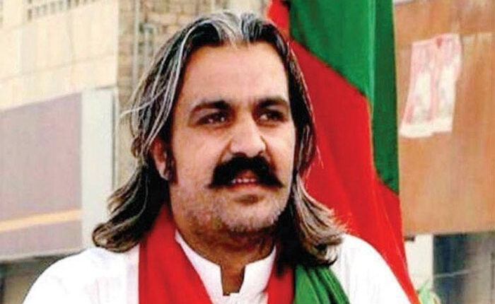 نامزد وزیر اعلی خیبر پختونخوا علی امین گنڈا پور کے وارنٹ گرفتاری جاری