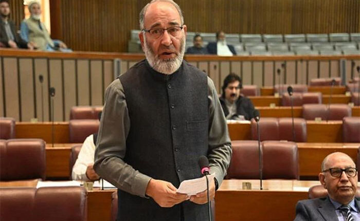 جماعت اسلامی کے سینیٹر مشتاق احمد کا چیف الیکشن کمشنر سکندرسلطان سے استعفی دینے کا مطالبہ