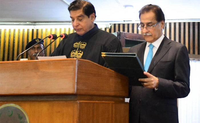 سردار ایاز صادق سپیکر قومی اسمبلی منتخب، عہدے کا حلف اٹھا لیا