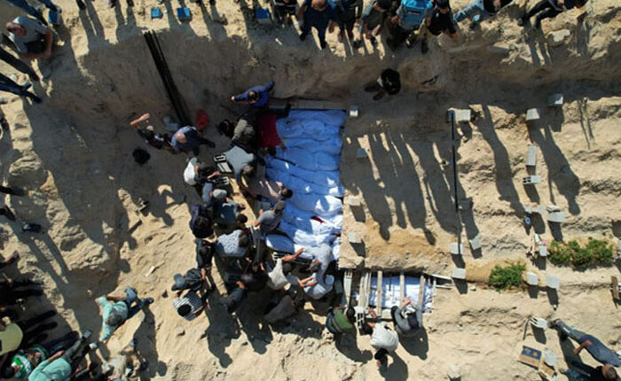 غزہ میں امداد کے منتظر افراد پر اسرائیلی حملہ،9فلسطینی شہید
