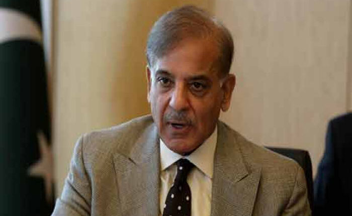 وزیراعظم کا معاشی صورتحال کی بہتری کیلئے عالمی ماہرین ، سٹیک ہولڈرز سے مشاورت کا فیصلہ