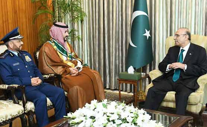 پاکستان سعودی عرب کے ساتھ اپنے تعلقات کو انتہائی اہمیت دیتا ہے، دونوں ممالک کا برادرانہ رشتہ مشترکہ عقیدے اور تاریخی تعلقات سے عبارت ہے، صدر زرداری