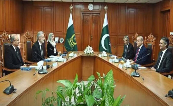 وزیراعظم شہبازشریف کی چیف جسٹس قاضی فائز عیسیٰ سے ملاقات