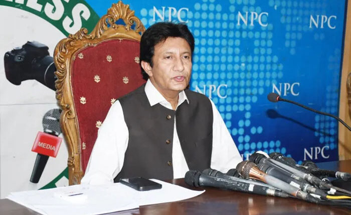 چوہدری عدنان قتل کیس ، اصل مجرموں کیخلاف کارروائی کی بجائے سی پی او راولپنڈی خالد ہمدانی کی ن لیگ کے سینئر رہنماء چوہدری تنویر کو ذاتی رنجش پر نامزد کردیا،بغیرتحقیقات ایف آئی آر بھی کاٹ دی