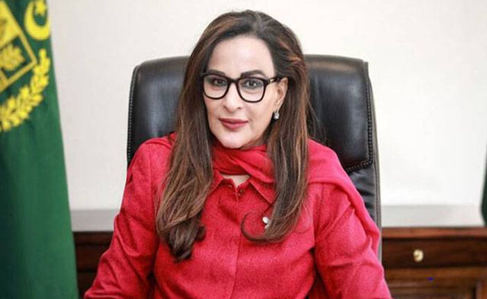 عمران خان ”میں نہیں تو ملک نہیں“ کی سیاست نا کریں، شیری رحمان