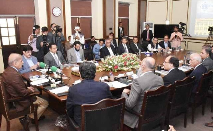 بندرگاہوں میں جدید نظام اور مزید بہتری سے پاکستان اربوں ڈالر کا زرمبادلہ حاصل کر سکتا:وزیراعظم