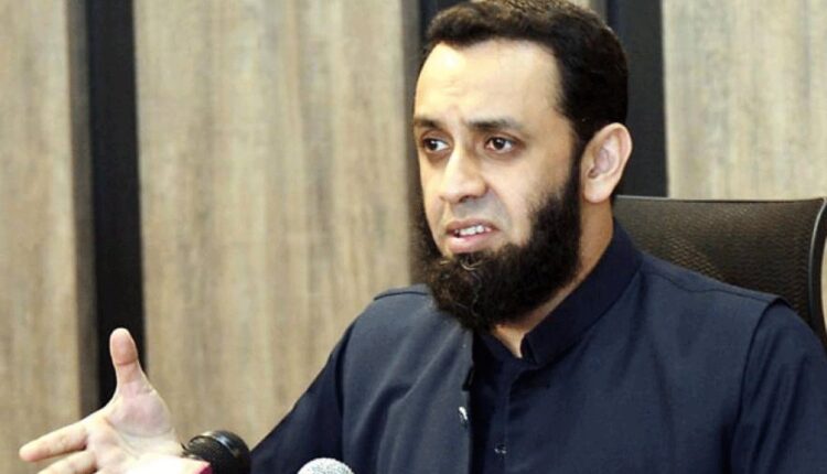 خواتین کو ہراساں کرنے پر اقبال آفریدی کی پارٹی رکنیت معطل کی جائے، عطا تارڑ