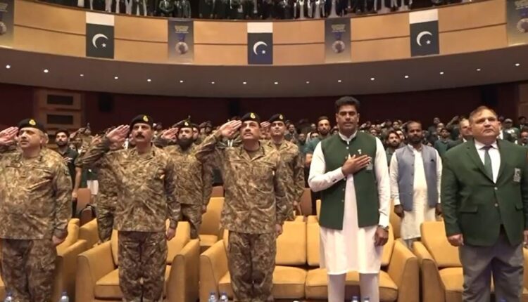 ارشد ندیم نے اپنے عزم و استقامت اور بہترین کارکردگی کے جذبے کے باعث یہ تمغہ جیتا۔ ارشد ندیم کا کارنامہ قومی فخر ہے،آرمی چیف جنرل عاصم منیر