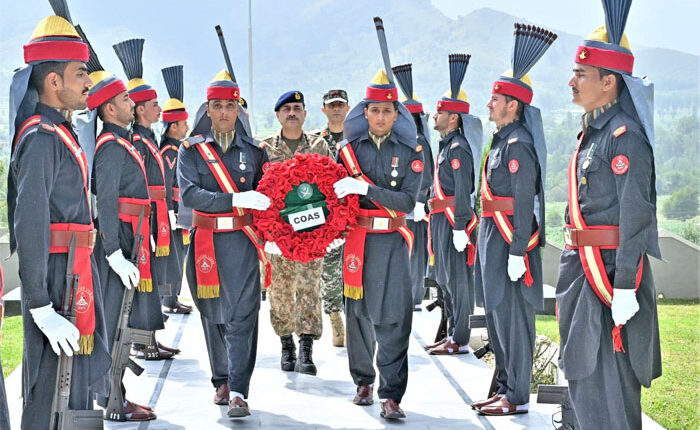 قوم کی عظیم قربانیوں کی بدولت حاصل ہونے والا امن ہر حال میں برقرار رکھا جائے گا، تمام دہشت گرد قوتوں کے گٹھ جوڑ کو مکمل شکست دی جائے گی،آرمی چیف جنرل عاصم منیر