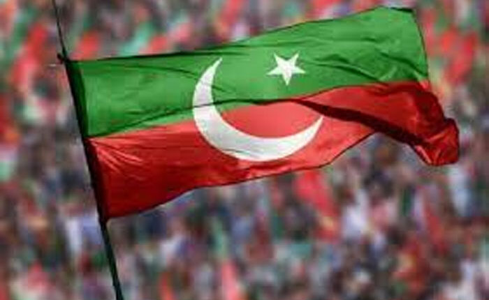تحریک انصاف کے احتجاج کو روکنے کیلئے ملک کے دیگر شہروں کی طرح فیصل آباد میں بھی رینجرز تعینات